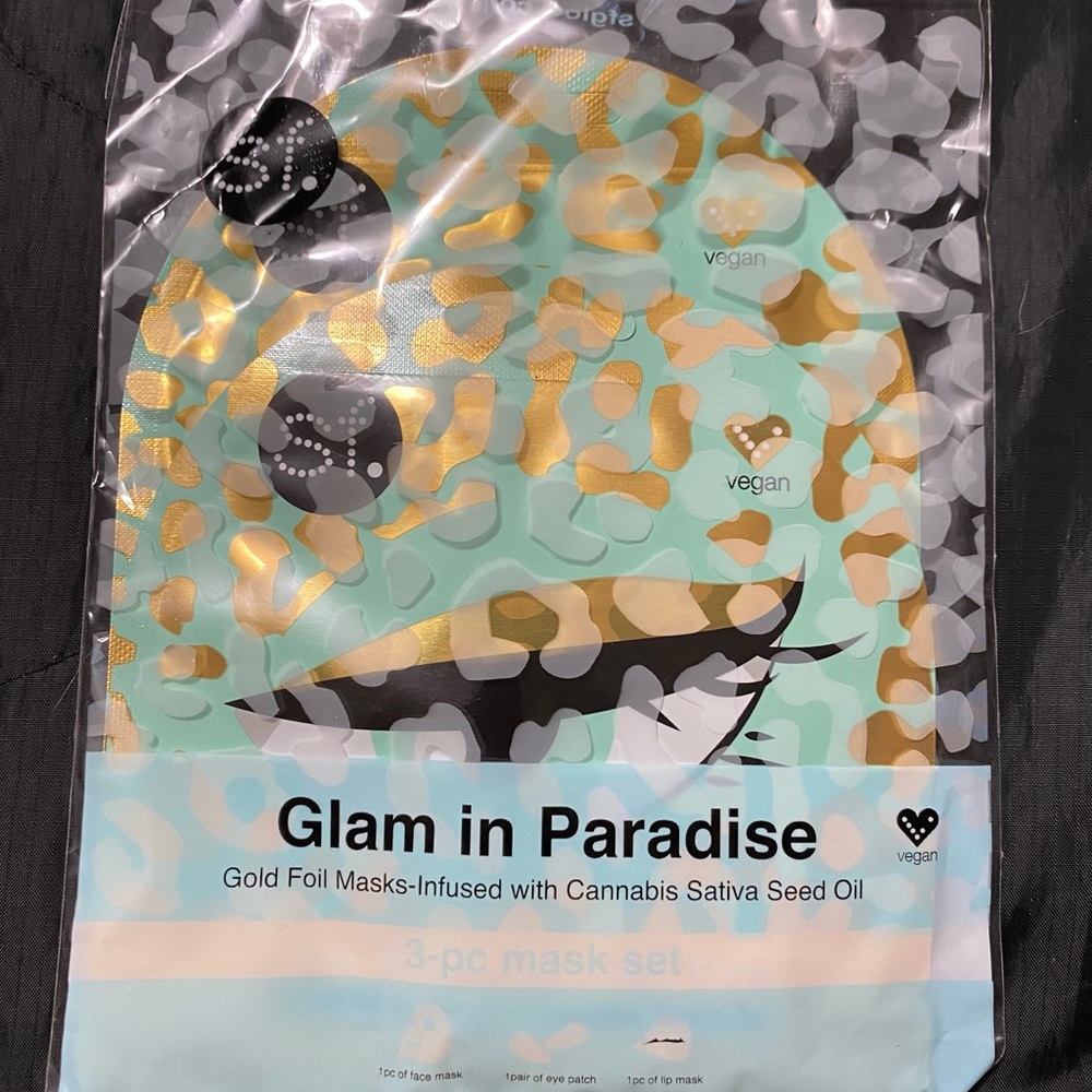 SFGLOW Glam in Paradise Cannabis Sativa Mask Set